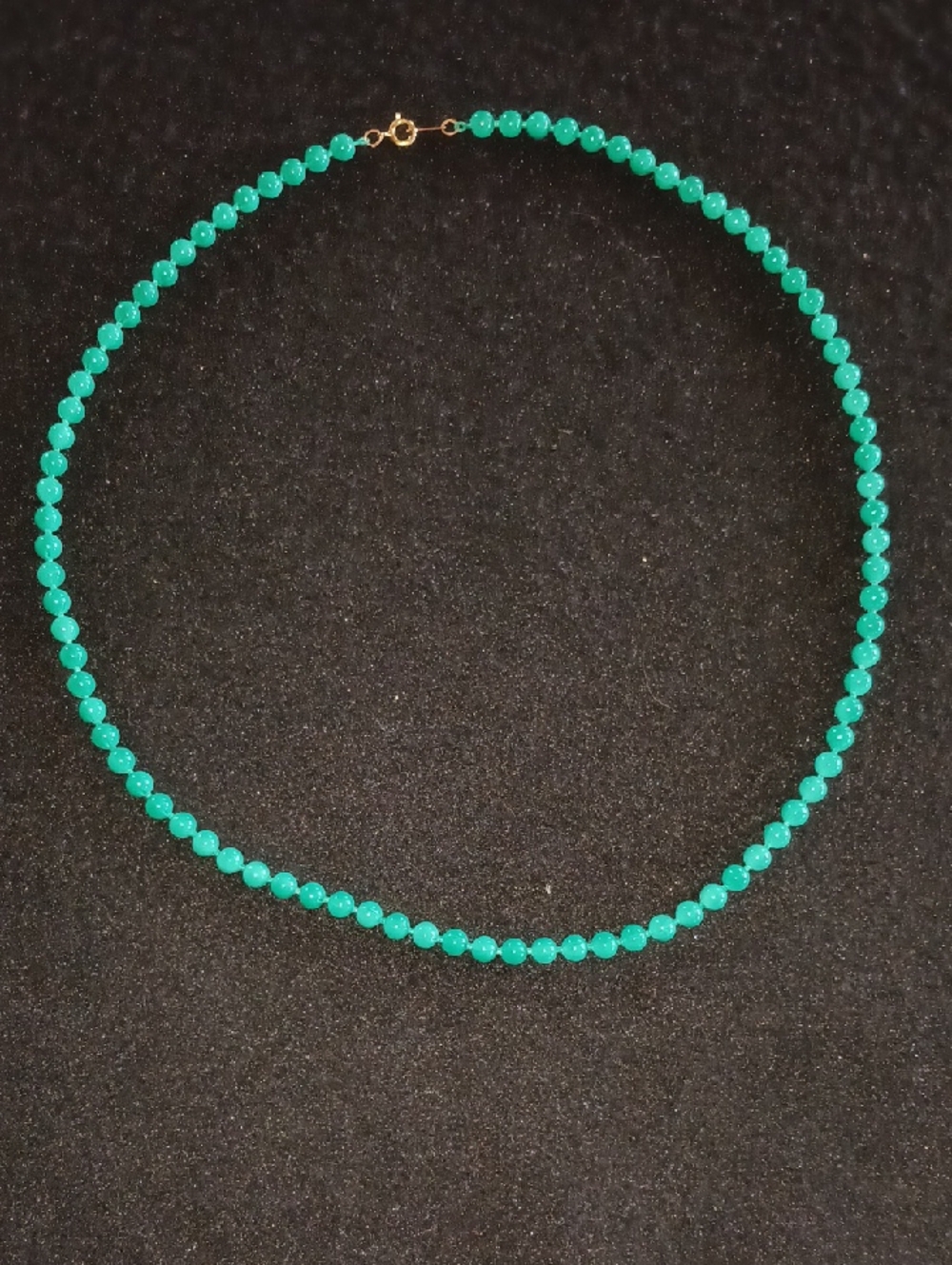 Oops A Daisy Vintage Green Beaded Necklace